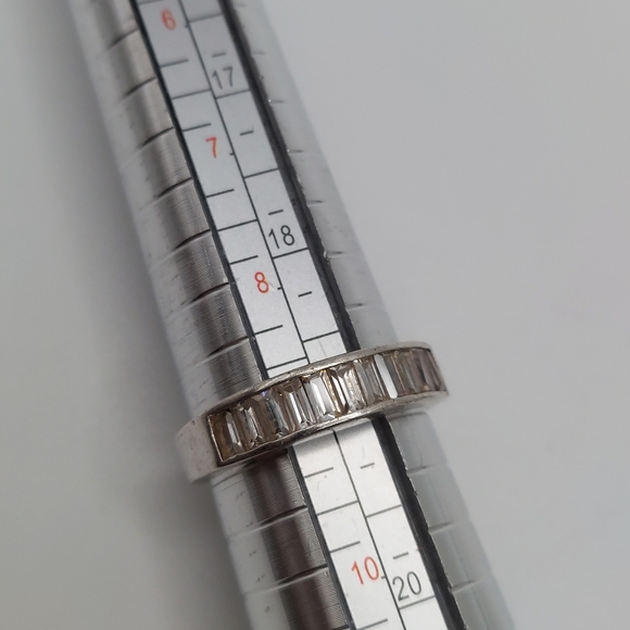 Vintage Avon Sterling Ring sz 9, Emerald Cut Cz, GC. - Picture 10 of 12